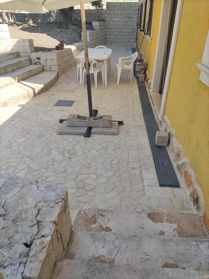 Casa Relax In Periferia Con Ingresso E Parcheggio Privato. Apartment Zimmardo Exterior photo