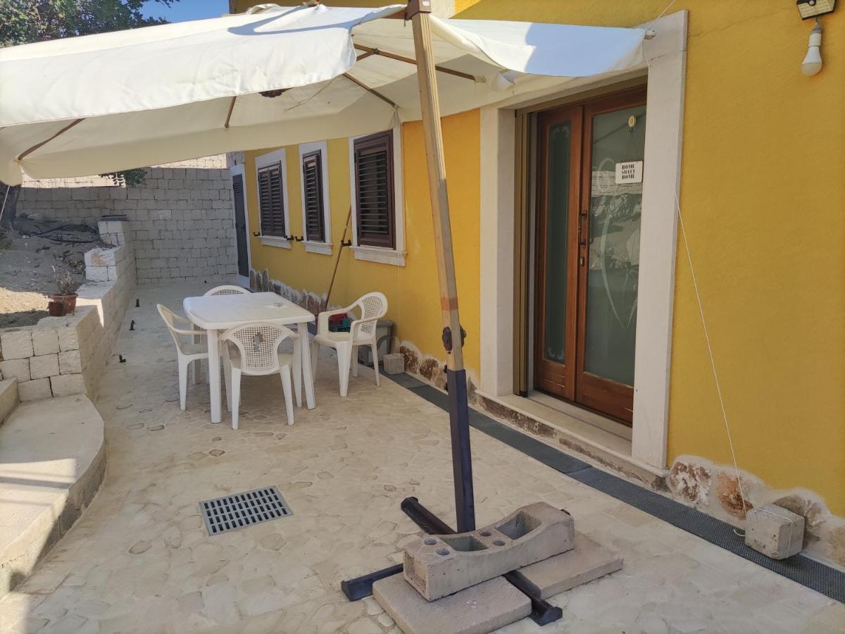 Casa Relax In Periferia Con Ingresso E Parcheggio Privato. Apartment Zimmardo Exterior photo